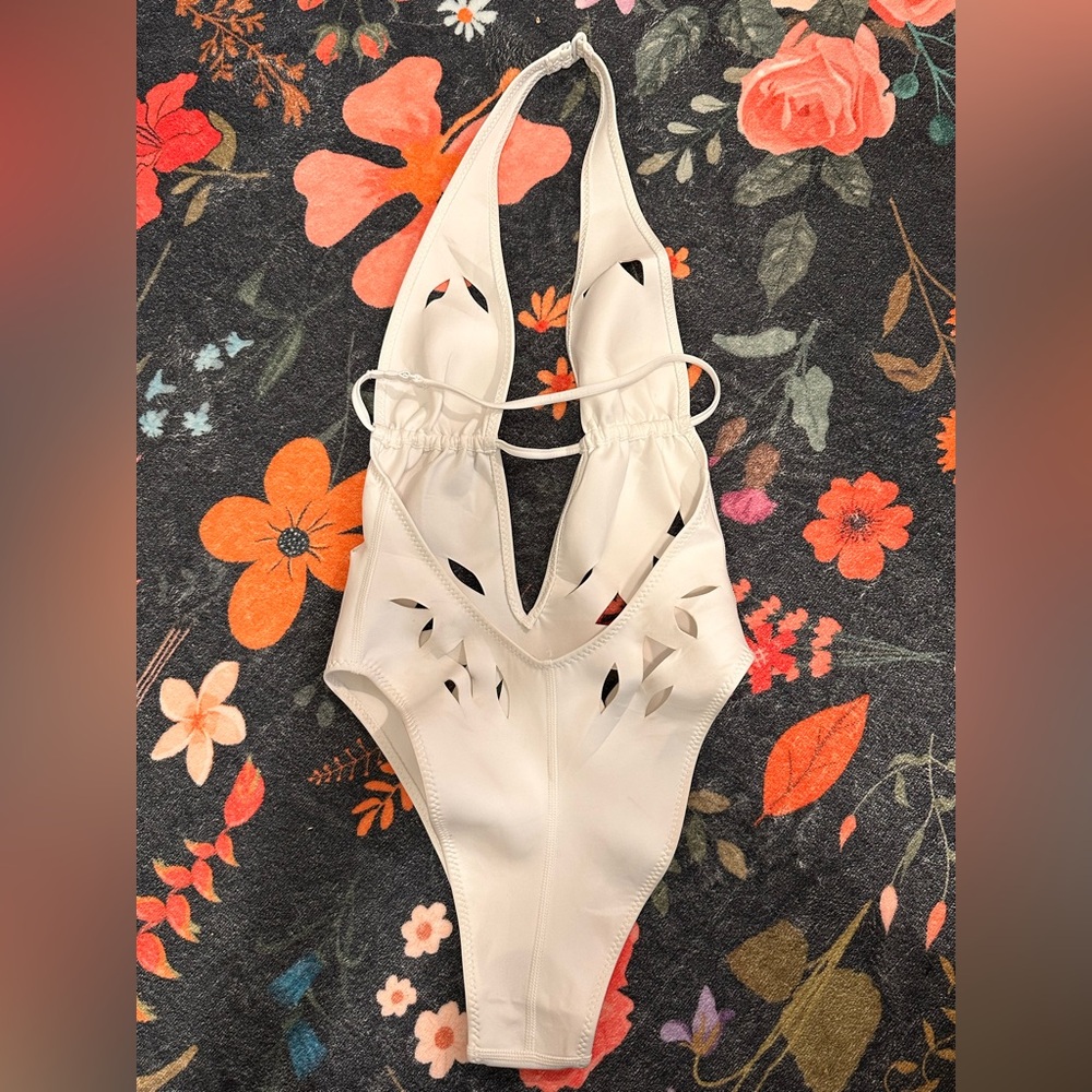 GIGI C White Halter Cutout One-Piece Swimsuit - Picture 5 of 7